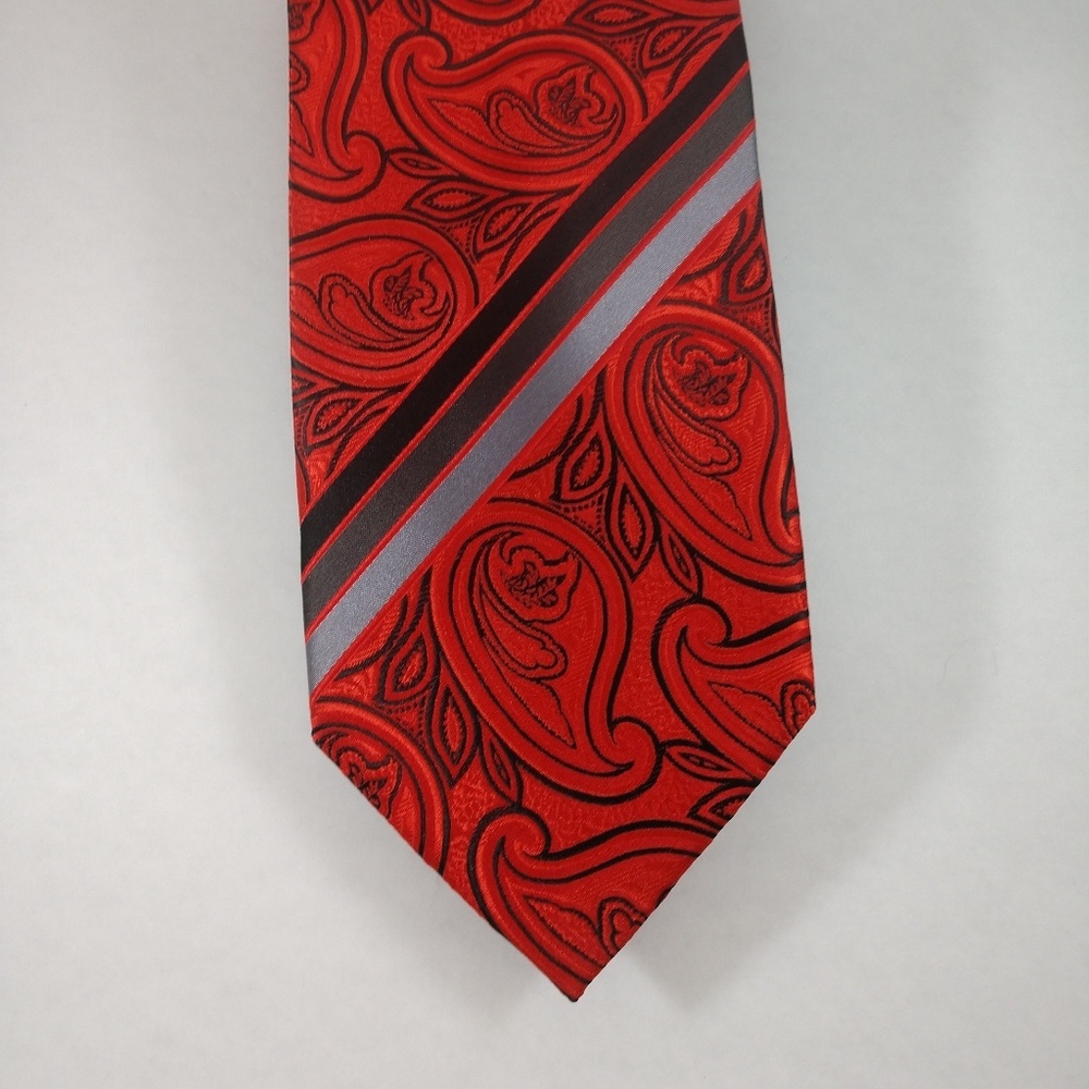 Prime Time men's polyester tie red, black, & gray